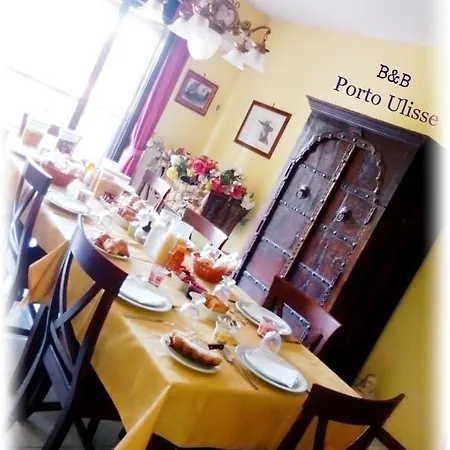 לינה וארוחת בוקר Porto Ulisse 2*